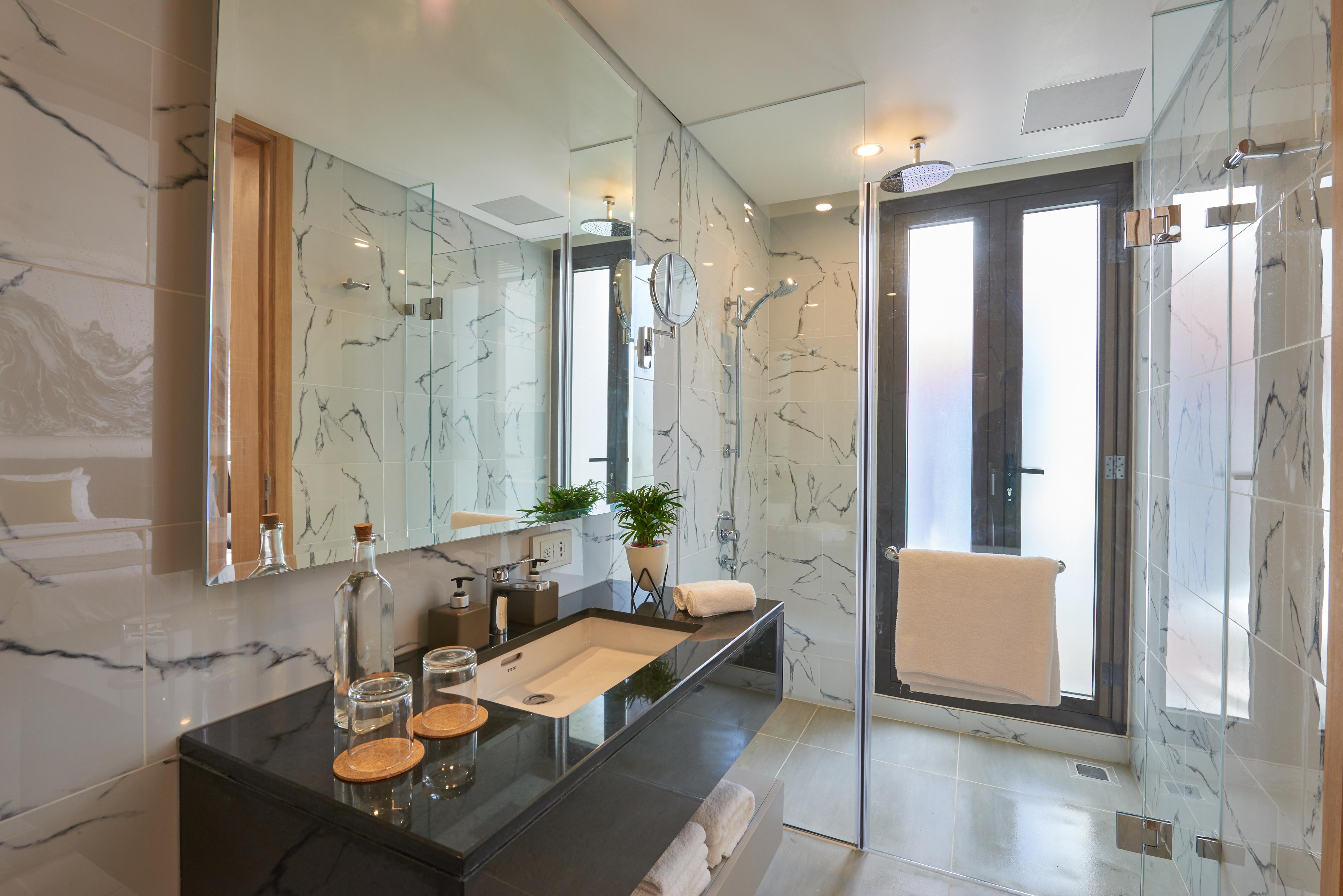 Отель Zazz Urban Ho Chi Minh Экстерьер фото