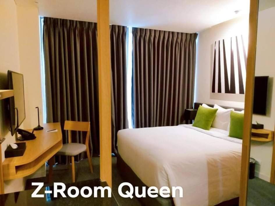 Отель Zazz Urban Ho Chi Minh Экстерьер фото